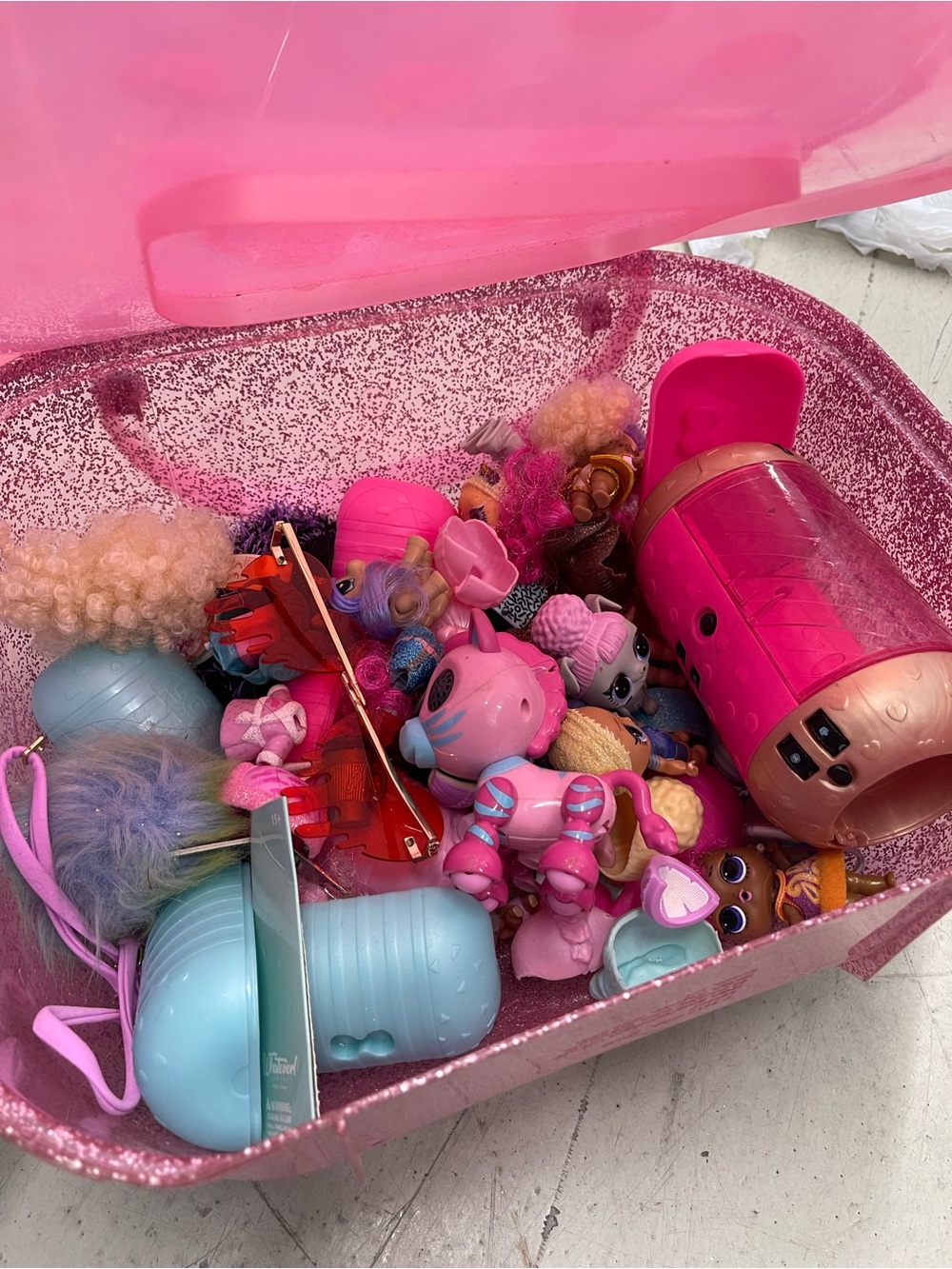 L.O.L. Surprise! Pink Oval Carry Case